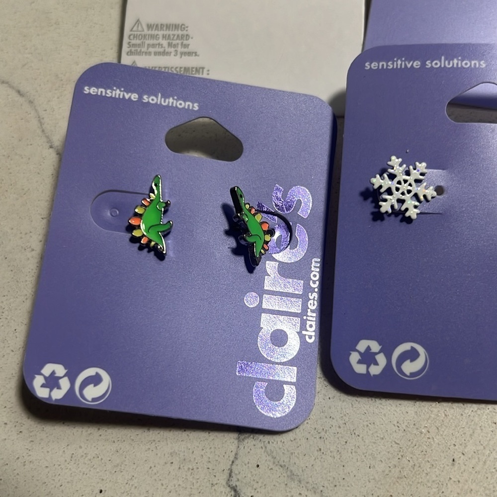 4 pack Claire’s earrings 4 pairs in great like new! - Picture 2 of 5